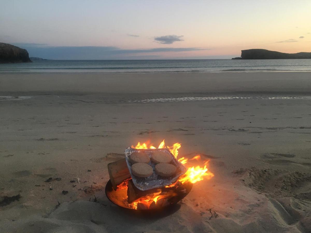 Eco Crofters Wagon By The Beach Oldshoremore Exteriér fotografie