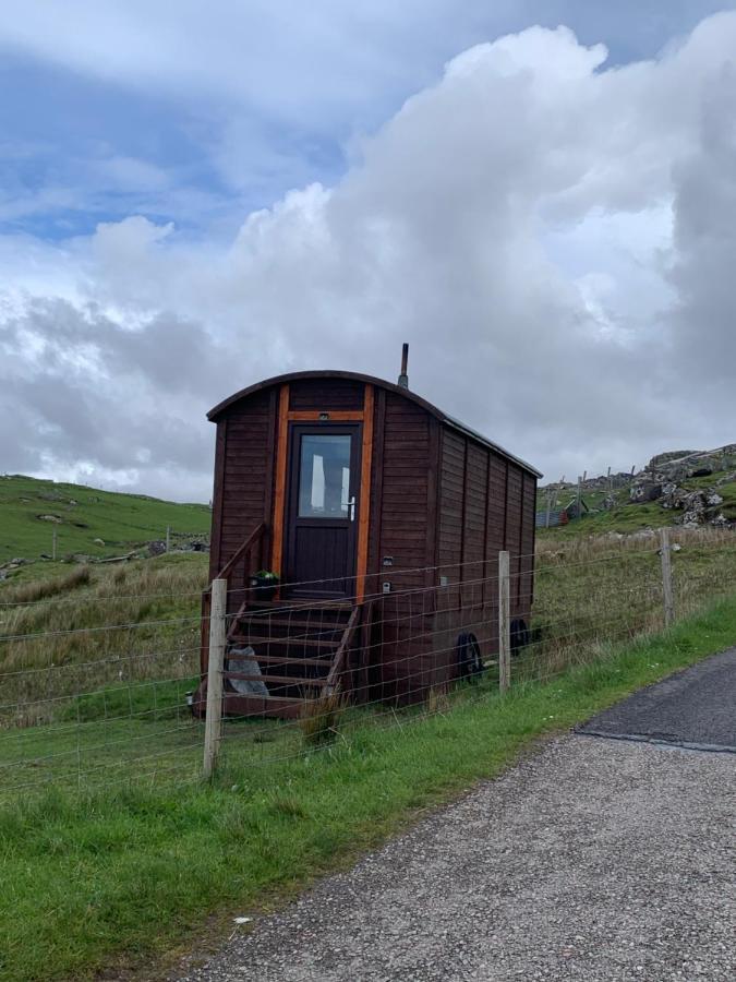 Eco Crofters Wagon By The Beach Oldshoremore Exteriér fotografie